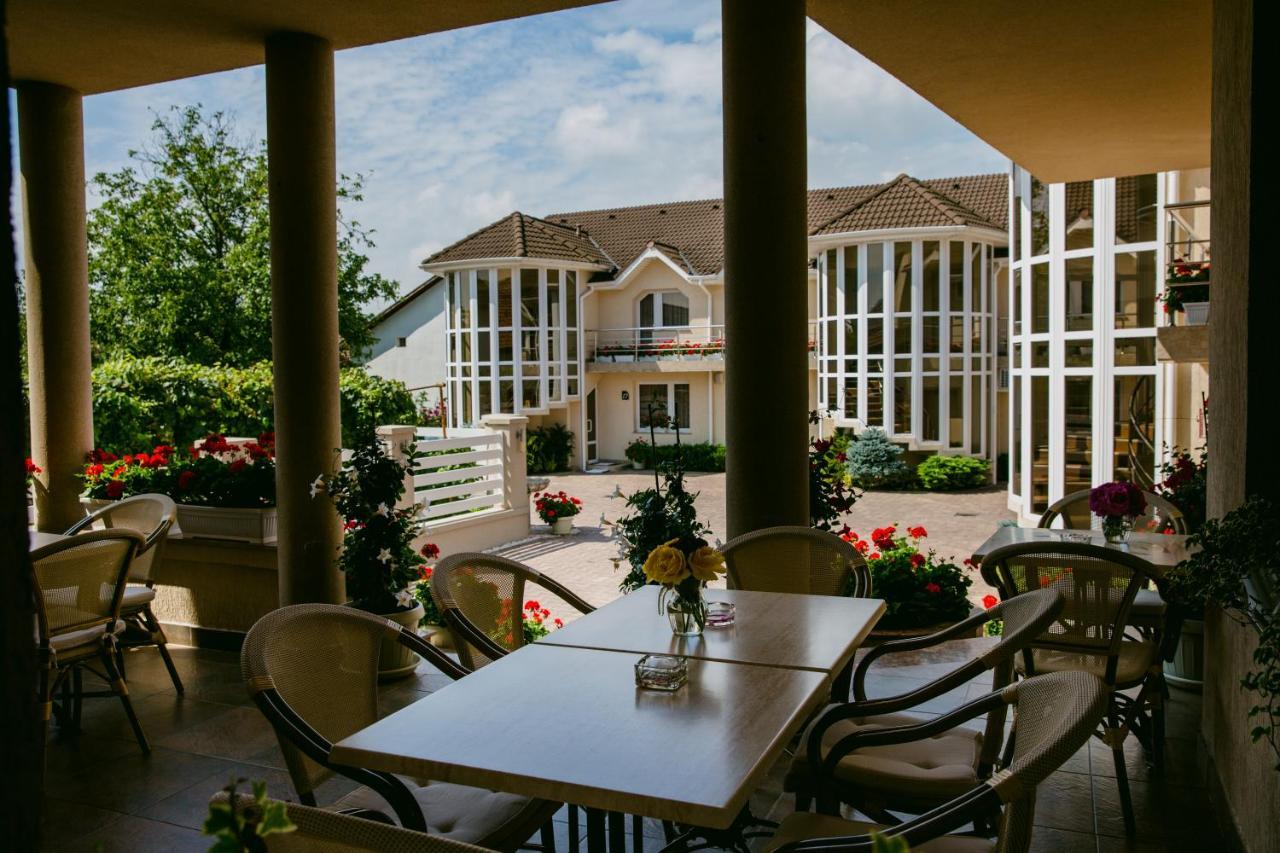 Villa Brussels Deva Zewnętrze zdjęcie